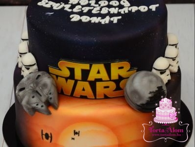 Star Wars torta emeletes