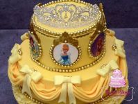 Hercegnős torta sárga, tiarával
