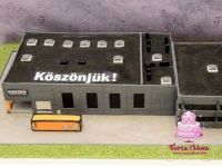 Kaeser- épület torta