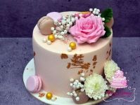Virágos - macarosnos torta