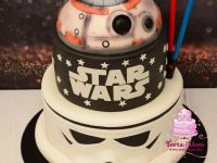 Star Wars emeletes torta