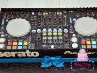 DJ pult -Serato Pioneer Dj- torta