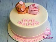 Kislányos babaváró torta