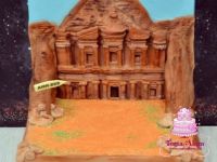 AMM-BUD Jordániába induló járat, ünnepi tortája