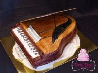 Zongora tortából