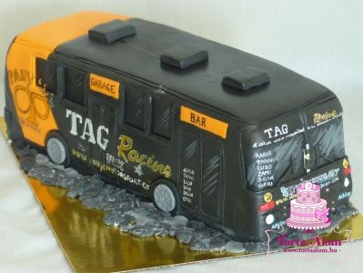 Tag Racing busz torta